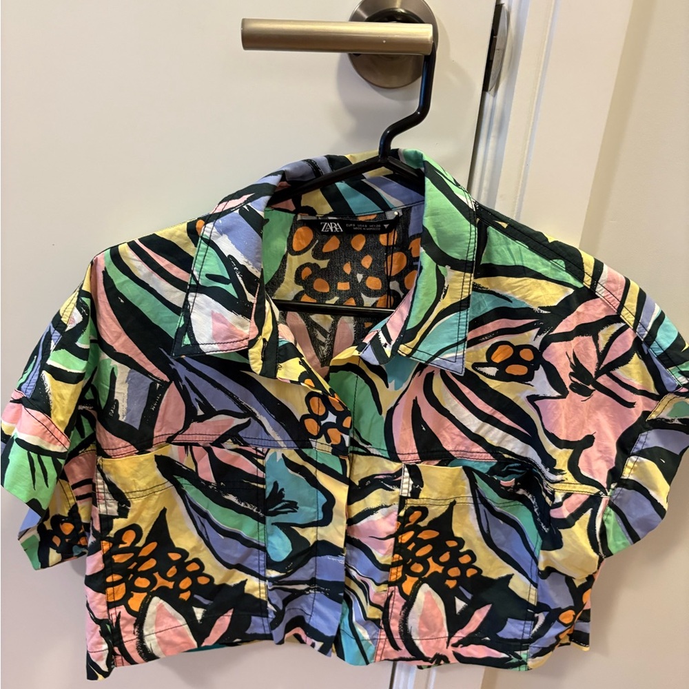 Zara Multicolor Floral Crop Shirt